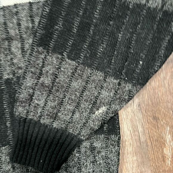 Vintage Sweater  - Picture 4 of 6